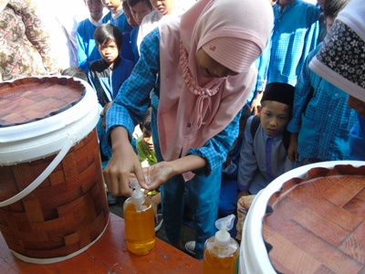  Fun & Healthy With Assyifa