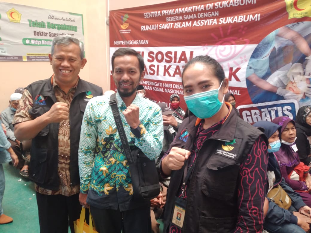 Baksos Operasi Katarak dan Pterigium Kemensos RI-Sentra Phalamarta