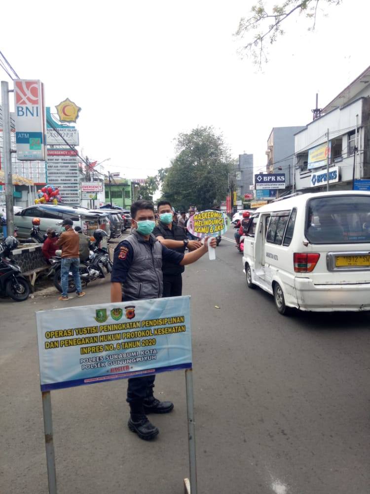 Razia Masker RSI ASSYIFA bersama Kepolisian kota Sukabumi