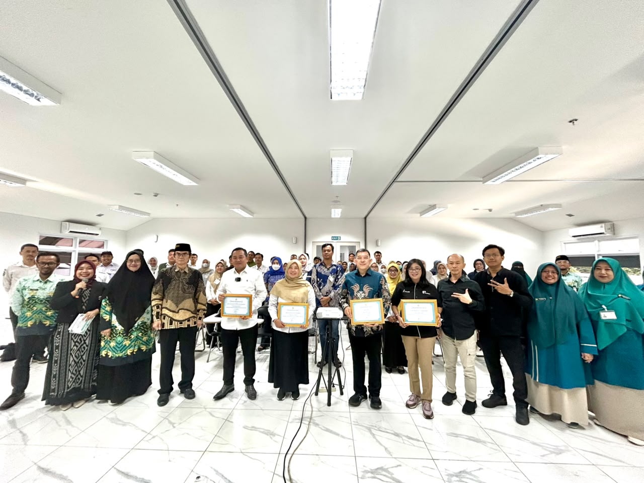 PELATIHAN 